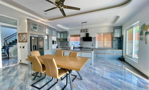 ขาย Pool Villa 2 ชั้น 4 ห้องนอน 5 ห้องน้ำ ขอบอ่างชากนอก (3)