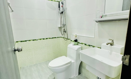 ขาย Town Home 2 ชั้น 3 ห้องนอน 3 ห้องน้ำ เนินพลับหวาน (2)