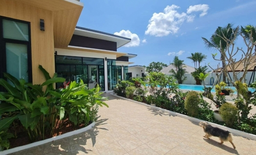 ขาย Pool Villa 3 ห้องนอน บางเสร่ (2)