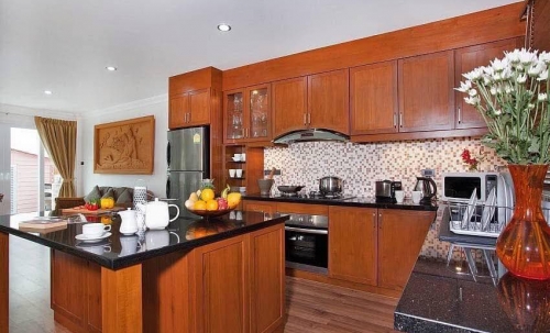 ให้เช่าพูลวิลล่า 4 ห้องนอน จอมเทียน