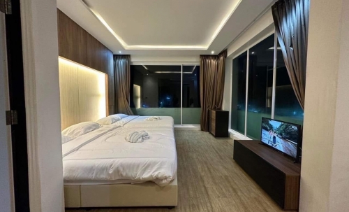 ให้เช่า Pool Villa 2 ชั้น 5 ห้องนอน 5 ห้องน้ำ จอมเทียน