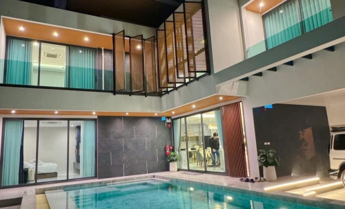 ให้เช่า Pool Villa 2 ชั้น 4 ห้องนอน 5 ห้องน้ำ ใกล้หาดจอมเทียน