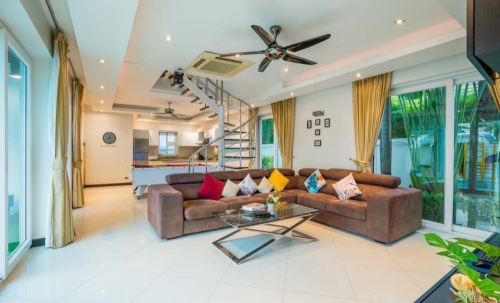 ให้เช่า Pool Villa 2 ชั้น 5 ห้องนอน 5 ห้องน้ำ จอมเทียน