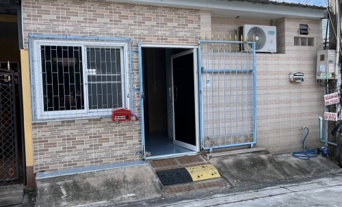 ขาย ทาวน์เฮ้าส์ 2 ห้องนอน 1 ห้องน้ำ เขาน้อย (2)