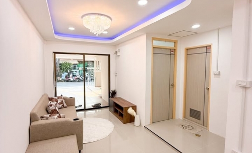 ขาย Town House 2 ห้องนอน 1 ห้องน้ำ เขาน้อย (2)