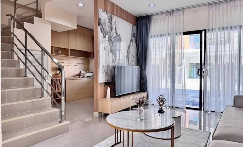 ขาย Townhome 2 ชั้น 3 ห้องนอน 3 ห้องน้ำ เนินพลับหวาน
