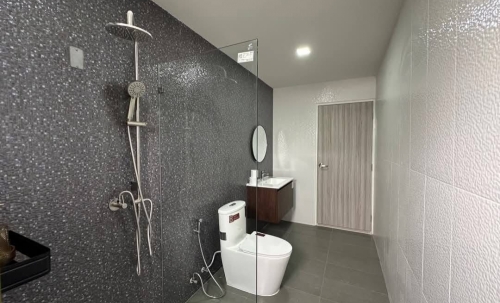 ขาย ทาวน์โฮม 3 ชั้น 4 ห้องนอน 3 ห้องน้ำ พัทยา (3)