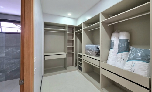 ขาย Pool Villa 2 ชั้น 4 ห้องนอน 5 ห้องน้ำ พัทยากลาง (1)