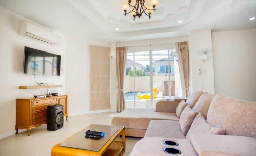 ปล่อยเช่าบ้าน Pool Villa สำหรับทำธุรกิจ 6 ห้องนอน 7 ห้องน้ำ พัทยากลาง
