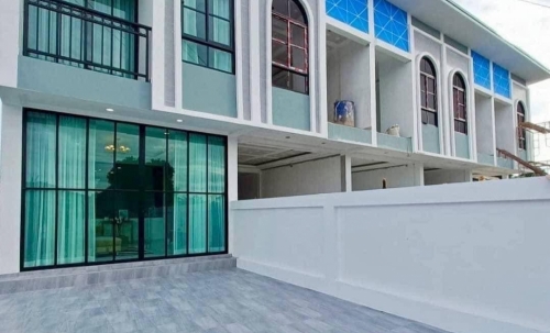 ขายบ้านทาวน์โฮม สไตล์ยุโรป 2 ชั้น 2 ห้องนอน 3 ห้องน้ำ ซ.สยามคันทรีคลับ ติดเจ้าของ