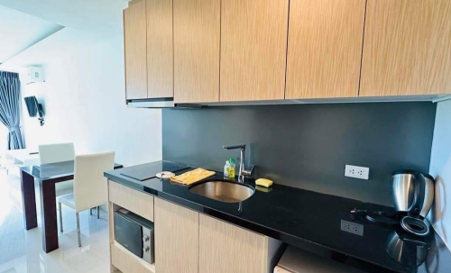 ปล่อยเช่า Laguna Beach 3 จอมเทียน สตูดิโอ ชั้น 4 วิวสระ ติดเจ้าของ