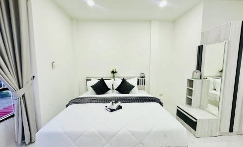 ขาย Town Home 2 ชั้น 3 ห้องนอน 3 ห้องน้ำ เนินพลับหวาน (2)