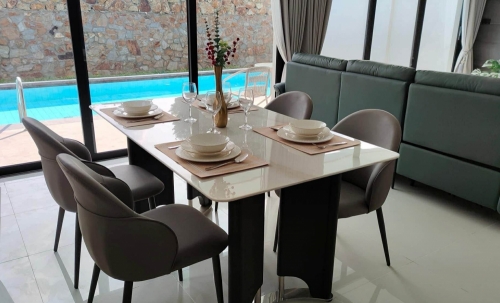 ให้เช่าพูลวิลล่า 3 ห้องนอน หนองปลาไหล