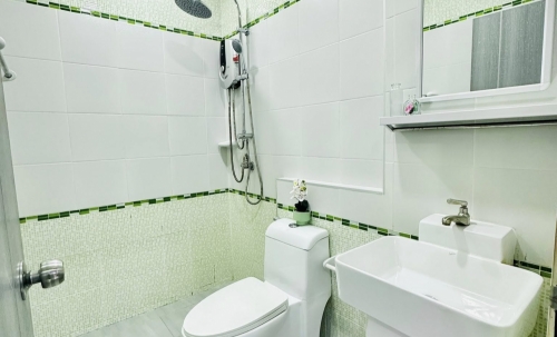 ขาย Town Home 2 ชั้น 3 ห้องนอน 3 ห้องน้ำ เนินพลับหวาน (2)