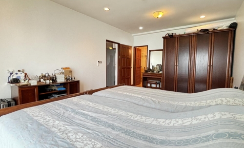 ขาย Krisda Golden Condotel Bang Saray กฤษฎา โกลเด้น คอนโดเทล บางเสร่ 2 ห้องนอน วิวทะเล (2)