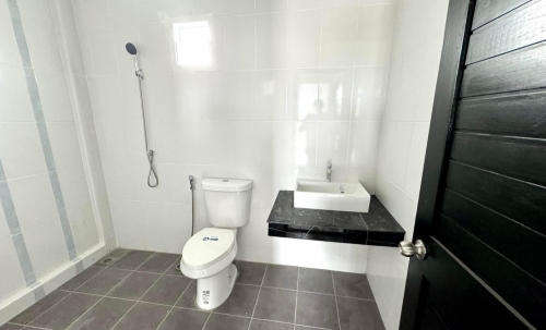 ขายทาวน์โฮม 2 ชั้น 3 ห้องนอน 2 ห้องน้ำ ซ.สยามคันทรีคลับ ใกล้ตลาดไร่วนาสินธ์ ติดเจ้าของ