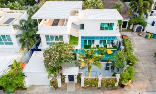 ให้เช่า Pool Villa 2 ชั้น 5 ห้องนอน 5 ห้องน้ำ จอมเทียน