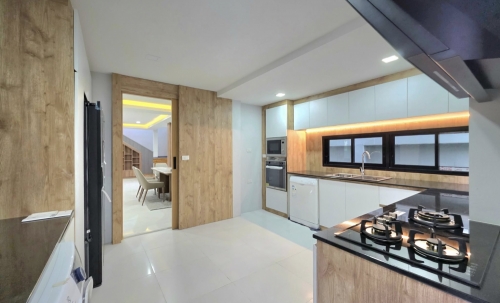 ขาย Pool Villa 2 ชั้น 4 ห้องนอน 5 ห้องน้ำ พัทยากลาง (1)