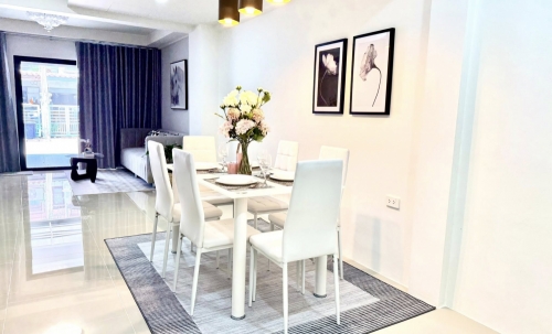 ขายทาวน์เฮ้าส์ 2 ชั้น 2 ห้องนอน 2 ห้องน้ำ ถนนสุขุมวิท (2)