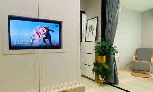 ขายพร้อมผู้เช่า  Life Asoke (ไลฟ์ อโศก) 1 ห้องนอน ชั้น 17 วิวสวน ห้วยขวาง บางกะปิ ติดเจ้าของ