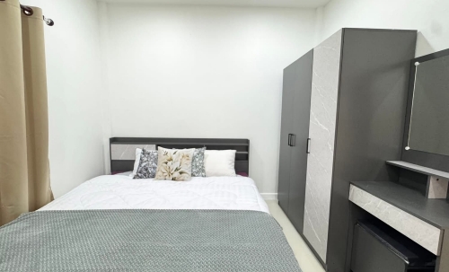 ขาย ทาวน์เฮ้าส์ 2 ห้องนอน 1 ห้องน้ำ เขาน้อย