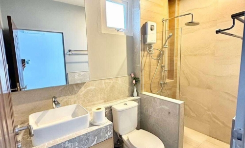 ให้เช่าพูลวิลล่า 6 ห้องนอน ห้วยใหญ่