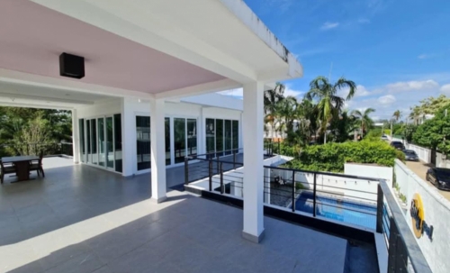 For rent Pool Villa 4 bedrooms 5 bathrooms Bang Saray