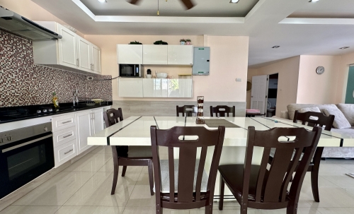 ขาย Pool Villa ชั้นเดียว 3 ห้องนอน 3 ห้องน้ำ จอมเทียน (2)