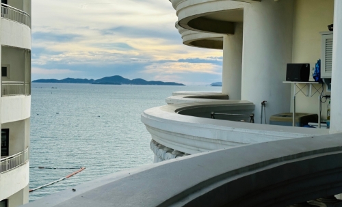 ปล่อยเช่า Sky Beach นาเกลือ-วงศ์อมาตย์ 1 ห้องนอน ชั้น 9 วิวทะเล ติดเจ้าของ
