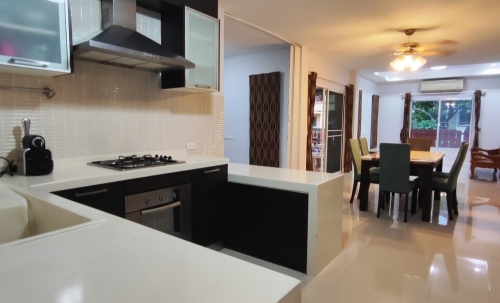 ให้เช่า บ้าน 5 ห้องนอน 4 ห้องน้ำ พัทยา