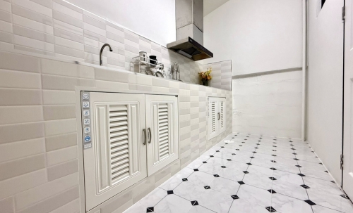 ขายทาวน์เฮ้าส์ 2 ชั้น 2 ห้องนอน 2 ห้องน้ำ ถนนสุขุมวิท (2)