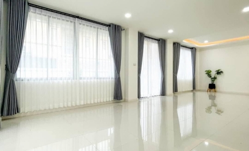 ขายบ้านเดี่ยว 2 ชั้น 4 ห้องนอน 2 ห้องน้ำ ศรีราชา-อัสสัมชัญ (1)