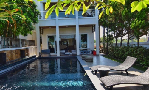 ปล่อยเช่าบ้าน Pool Villa ติดทะเล พัทยาเหนือ 4 ห้องนอน 5 ห้องน้ำ