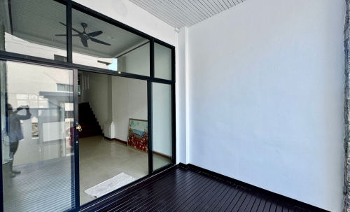 ขาย บ้าน 4 ชั้น 8 ห้องนอน 7 ห้องน้ำ จอมเทียน (2)