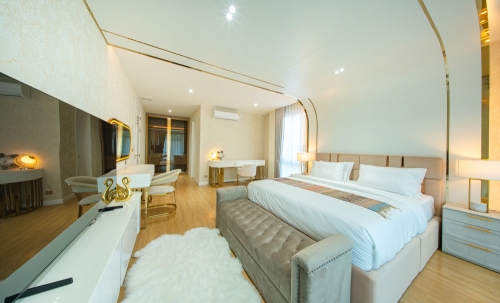 ขาย Pool Villa 2 ชั้น 7 ห้องนอน 8 ห้องน้ำ จอมเทียน