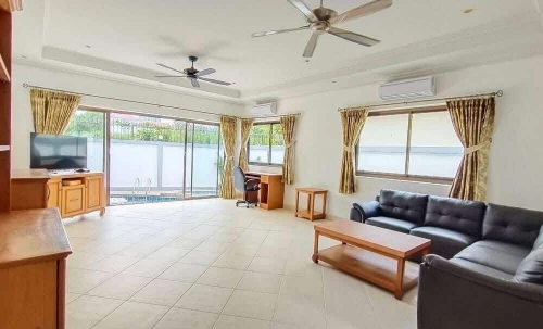 ให้เช่าพูลวิลล่า 3 ห้องนอน จอมเทียน