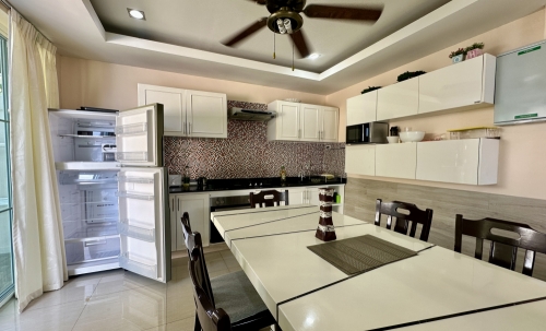 ขาย Pool Villa ชั้นเดียว 3 ห้องนอน 3 ห้องน้ำ จอมเทียน (2)