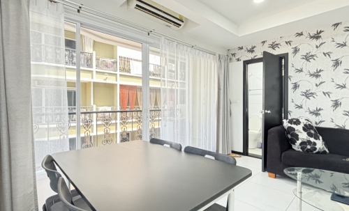 ขาย  Siam Oriental Twins Pratumnak สยาม โอเรียนทัล ทวินส์ พระตำหนัก Studio วิวสระ (2)