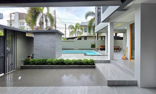 ขาย Pool Villa 2 ชั้น 4 ห้องนอน 5 ห้องน้ำ พัทยากลาง (1)