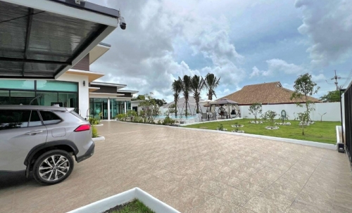 ขาย Pool Villa 3 ห้องนอน บางเสร่ (2)