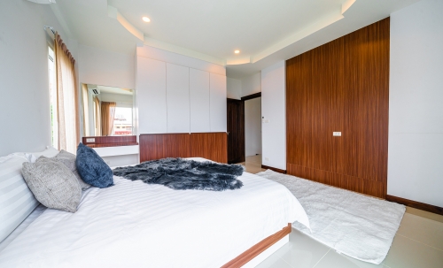 ขาย Pool Villa 2 ชั้น 5 ห้องนอน 5 ห้องน้ำ พัทยา (3)