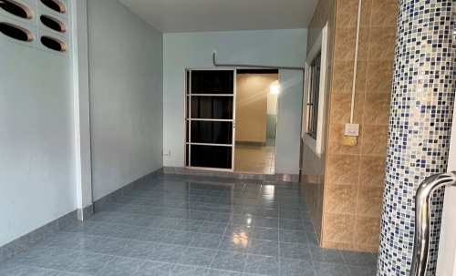 ขาย ทาวน์เฮ้าส์ 2 ห้องนอน 1 ห้องน้ำ เขาน้อย (2)