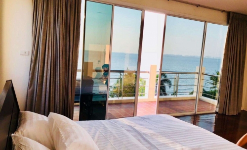 ปล่อยเช่าบ้าน Pool Villa ติดทะเล พัทยาเหนือ 4 ห้องนอน 5 ห้องน้ำ