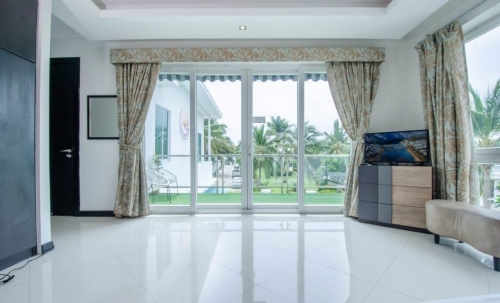 ให้เช่า Pool Villa 2 ชั้น 5 ห้องนอน 5 ห้องน้ำ จอมเทียน