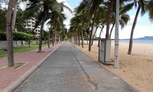 ขายบ้านทาวน์โฮม 3 ชั้นฝั่งทะเล 3 ห้องนอน 3 ห้องน้ำ บ้านอำเภอ นาจอมเทียน