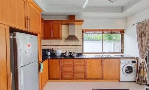 ให้เช่าพูลวิลล่า 3 ห้องนอน จอมเทียน