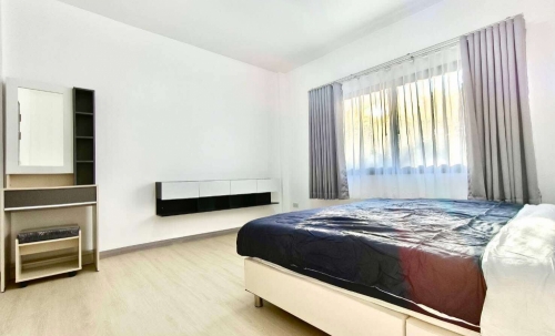 ขายทาวน์โฮม 2 ชั้น 2 ห้องนอน ซอยสยามคันทรีคลับ (2)