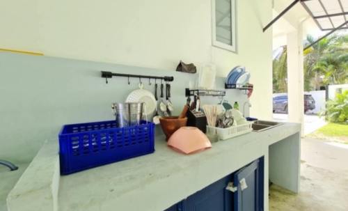 For rent Pool Villa 4 bedrooms 5 bathrooms Bang Saray