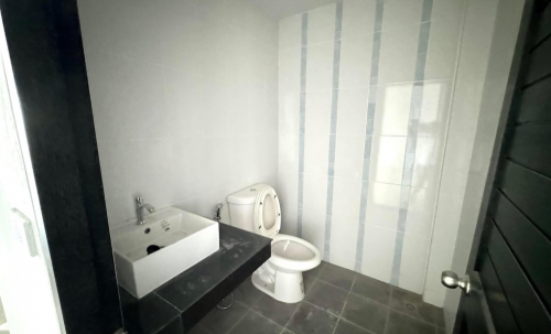 ขายทาวน์โฮม 2 ชั้น 3 ห้องนอน 2 ห้องน้ำ ซ.สยามคันทรีคลับ ใกล้ตลาดไร่วนาสินธ์ ติดเจ้าของ