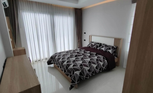 ให้เช่าพูลวิลล่า 3 ห้องนอน หนองปลาไหล